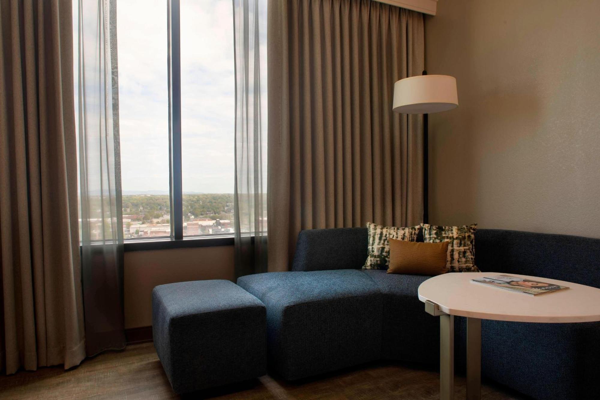 Winston-Salem Marriott Hotel Bagian luar foto