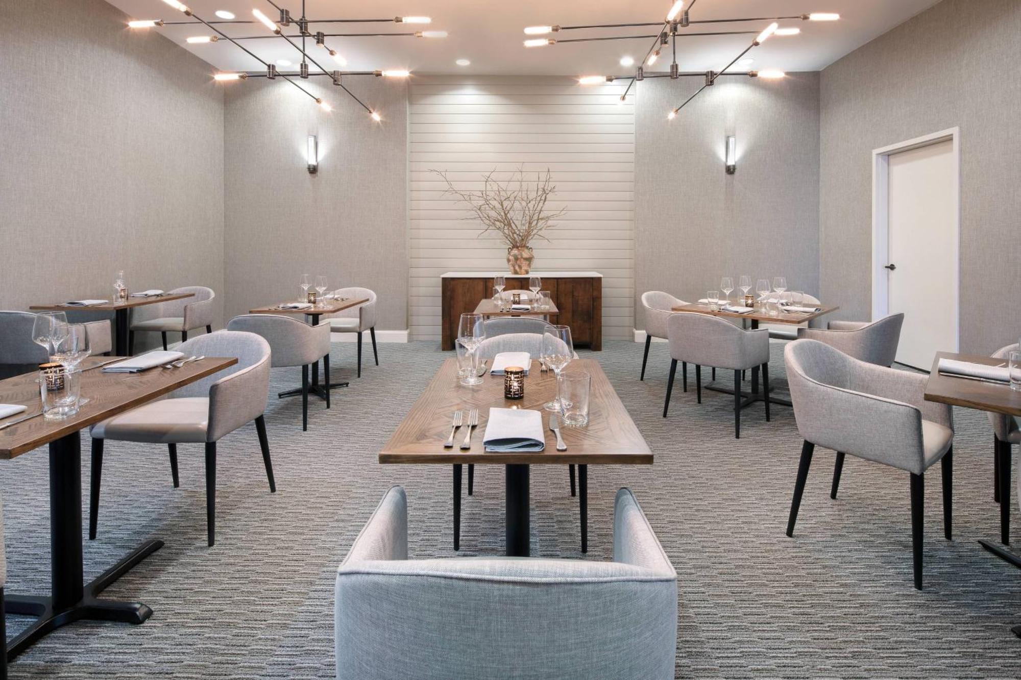 Winston-Salem Marriott Hotel Bagian luar foto