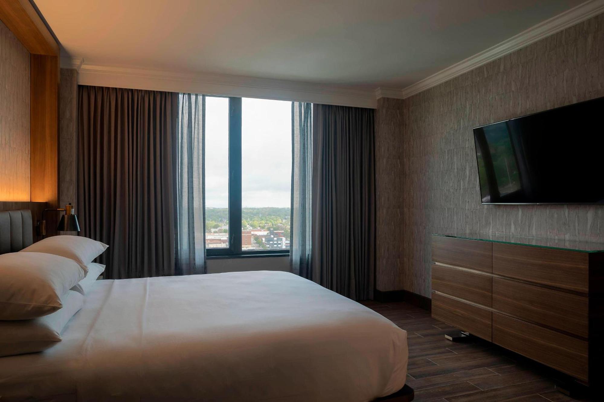 Winston-Salem Marriott Hotel Bagian luar foto